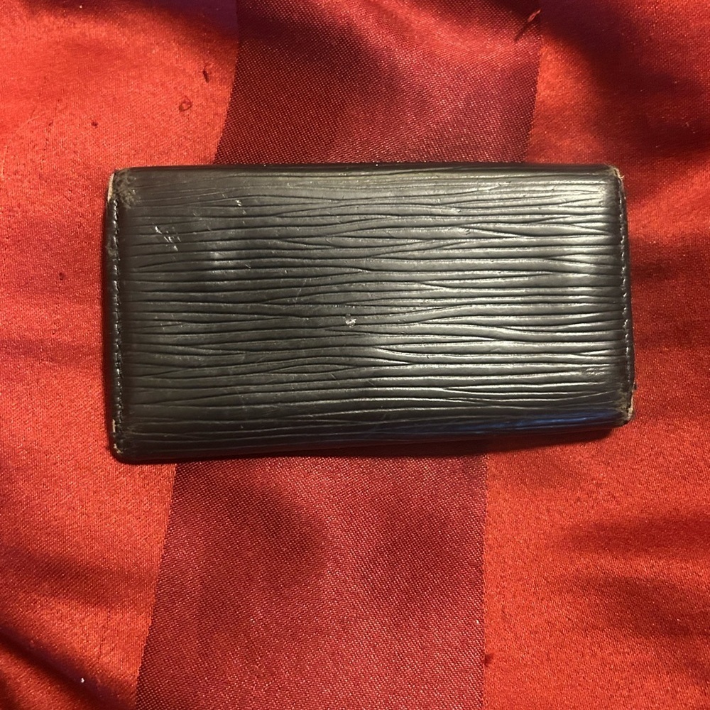 Louis Vuitton epi Black key holder - Picture 2 of 11